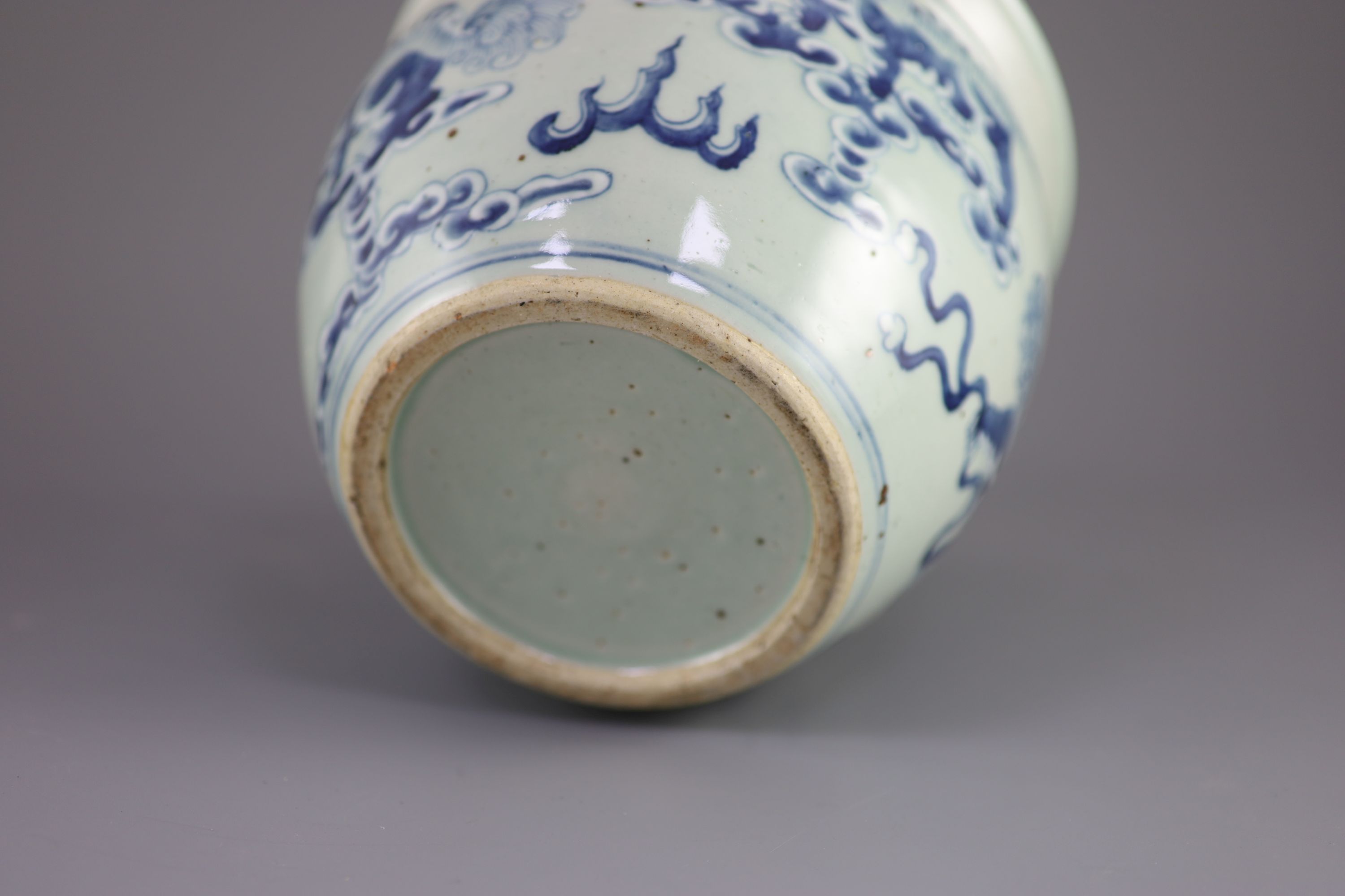 A Chinese blue and white 'lion-dog' flower pot, 20cm diameter
